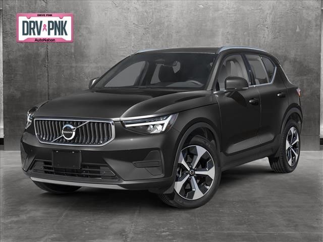 2025 Volvo XC40 Core Bright Theme