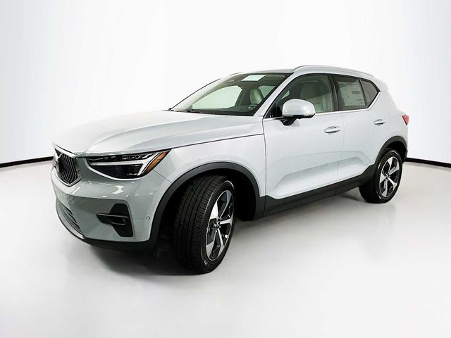 2025 Volvo XC40 Plus Bright Theme