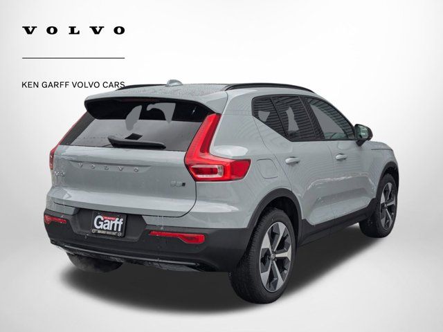 2025 Volvo XC40 Plus Dark Theme