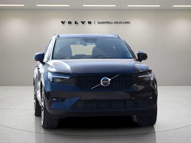 2025 Volvo XC40 Plus Dark Theme