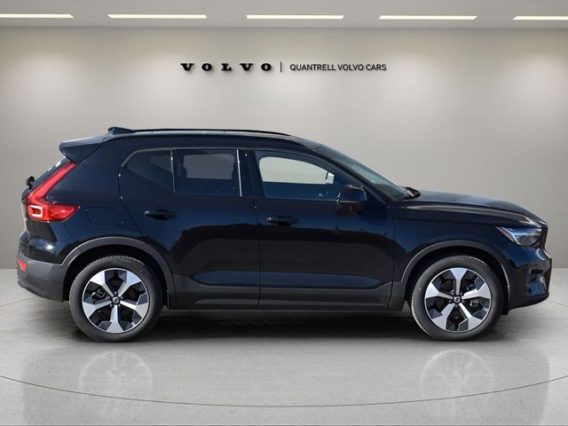 2025 Volvo XC40 Plus Dark Theme