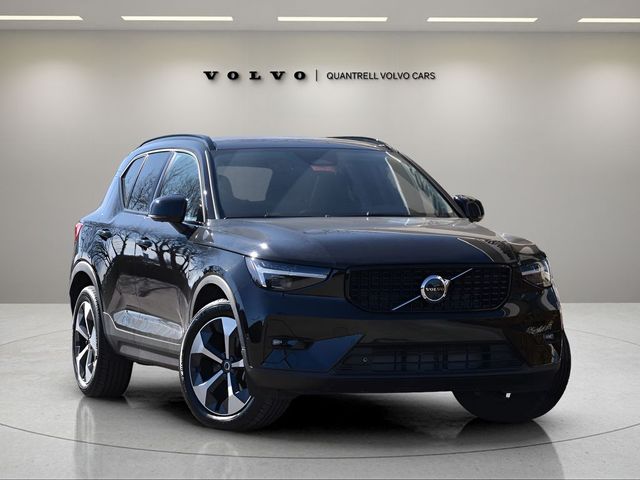 2025 Volvo XC40 Plus Dark Theme