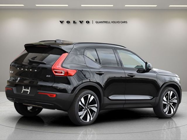 2025 Volvo XC40 Plus Dark Theme