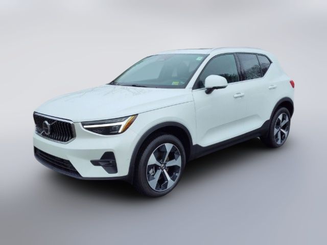 2025 Volvo XC40 Plus Bright Theme