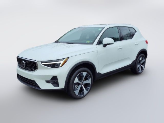 2025 Volvo XC40 Plus Bright Theme