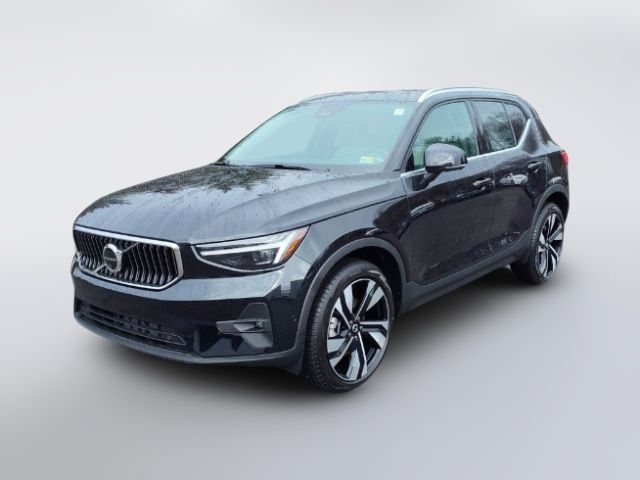 2025 Volvo XC40 Plus Bright Theme