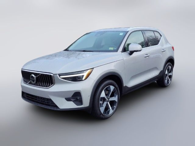 2025 Volvo XC40 Plus Bright Theme