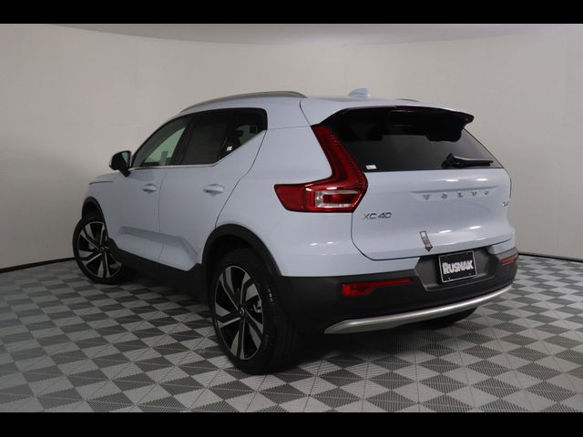 2025 Volvo XC40 Plus Bright Theme