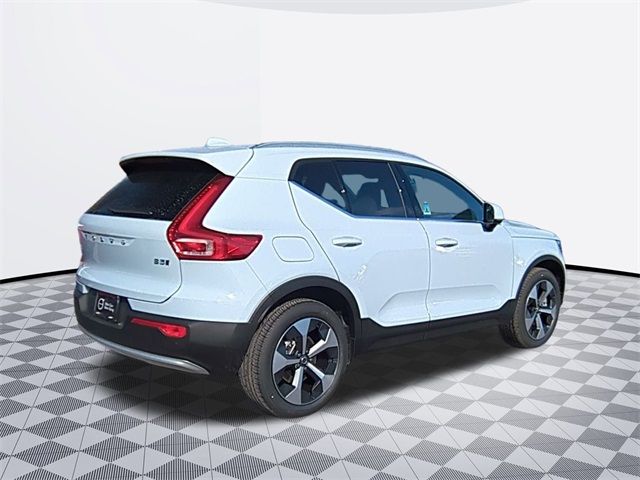 2025 Volvo XC40 Plus Bright Theme