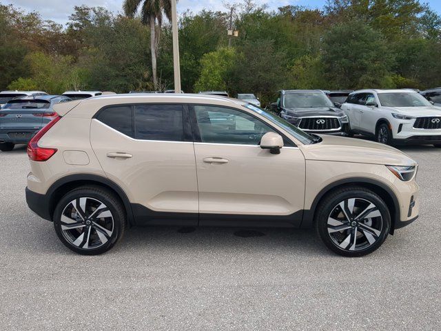 2025 Volvo XC40 Plus Bright Theme