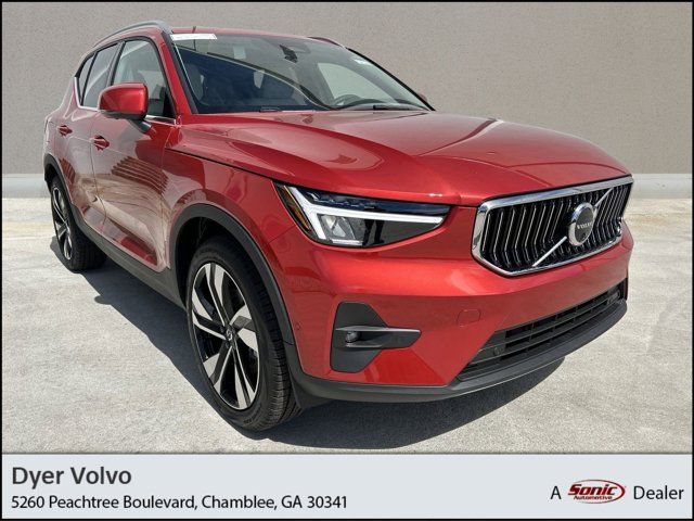 2025 Volvo XC40 Plus Bright Theme