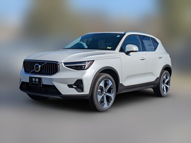 2025 Volvo XC40 Plus Bright Theme