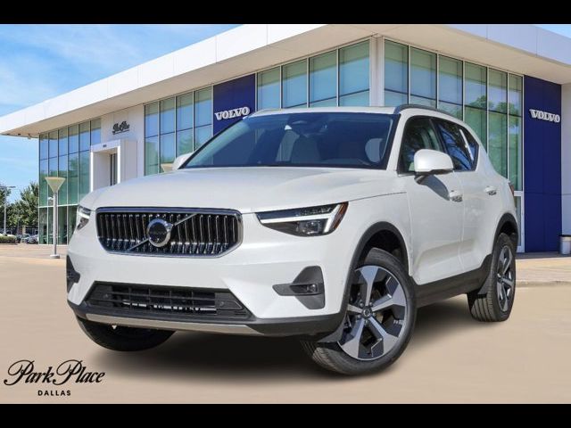 2025 Volvo XC40 Plus Bright Theme