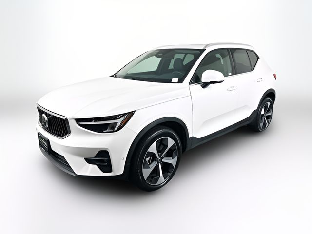 2025 Volvo XC40 Plus Bright Theme