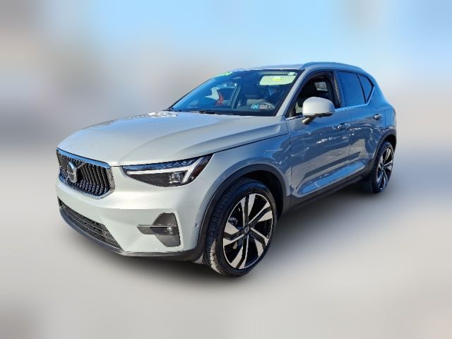 2025 Volvo XC40 Plus Bright Theme