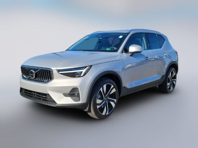 2025 Volvo XC40 Plus Bright Theme