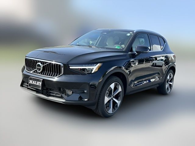2025 Volvo XC40 Plus Bright Theme