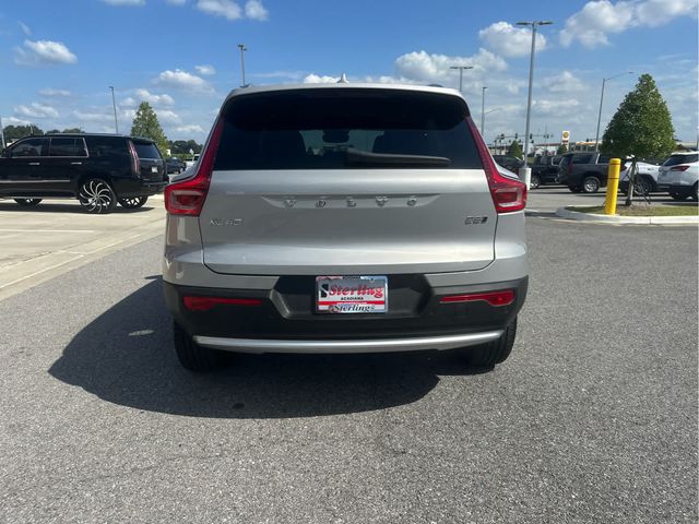 2025 Volvo XC40 Plus Bright Theme