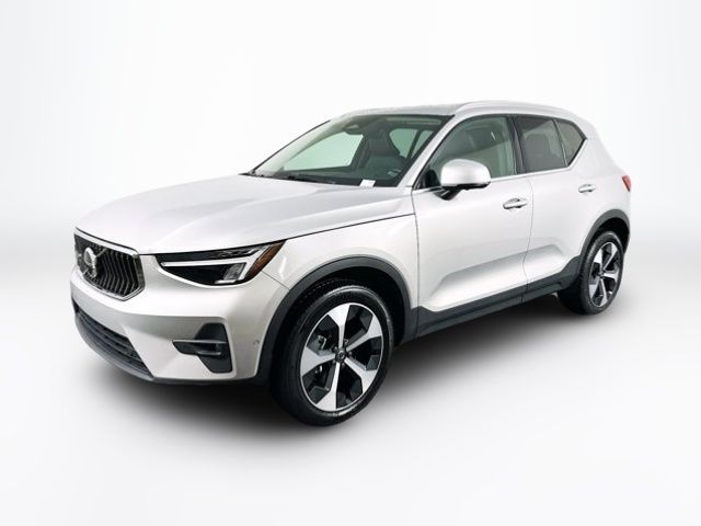 2025 Volvo XC40 Plus Bright Theme