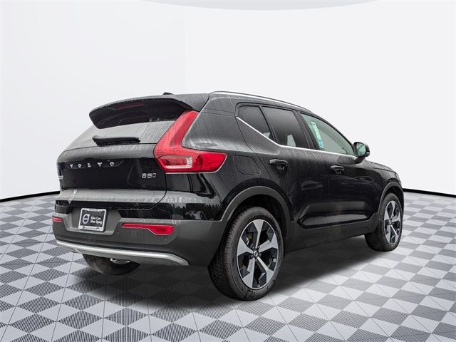 2025 Volvo XC40 Plus Bright Theme