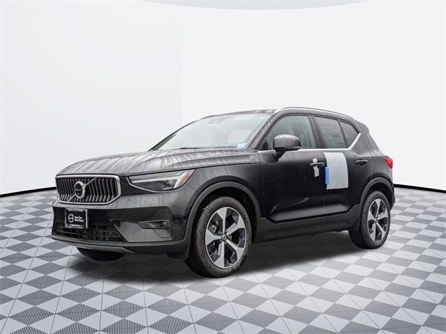 2025 Volvo XC40 Plus Bright Theme