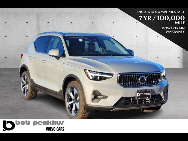 2025 Volvo XC40 Plus Bright Theme