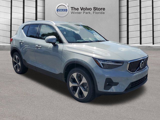 2025 Volvo XC40 Plus Bright Theme