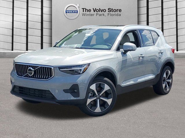 2025 Volvo XC40 Plus Bright Theme