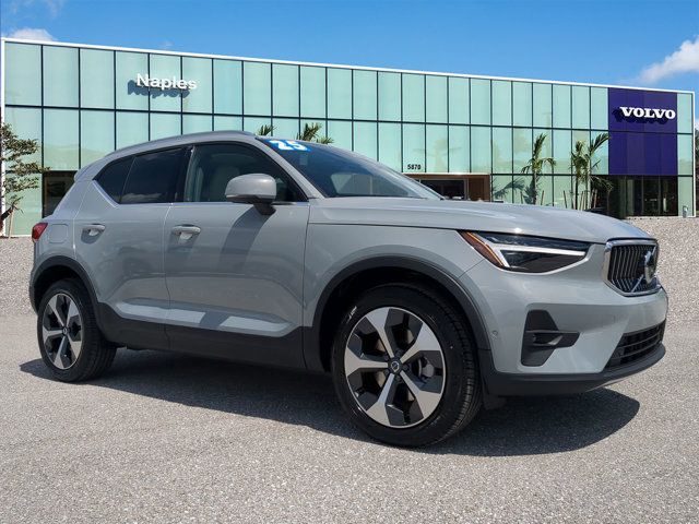 2025 Volvo XC40 Plus Bright Theme