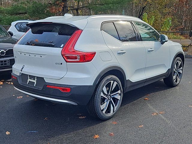 2025 Volvo XC40 Plus Bright Theme