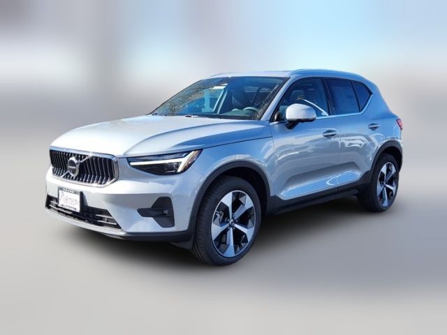 2025 Volvo XC40 Plus Bright Theme