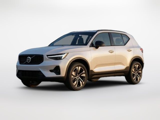 2025 Volvo XC40 Plus Bright Theme