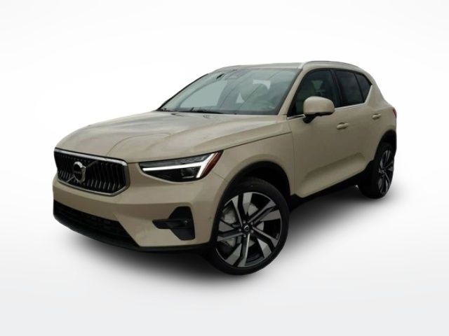 2025 Volvo XC40 Plus Bright Theme