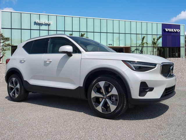 2025 Volvo XC40 Plus Bright Theme