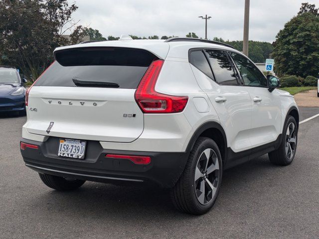 2025 Volvo XC40 Plus Dark Theme