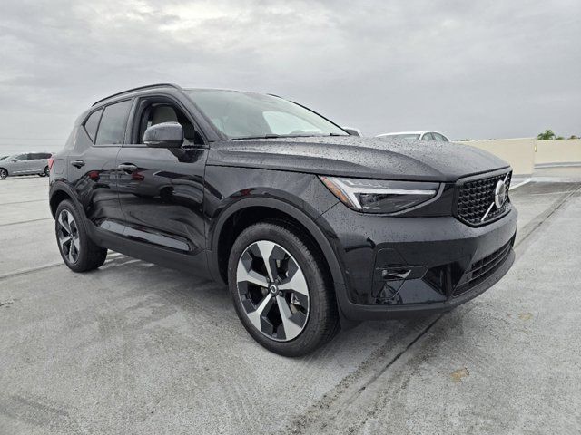 2025 Volvo XC40 Plus Dark Theme