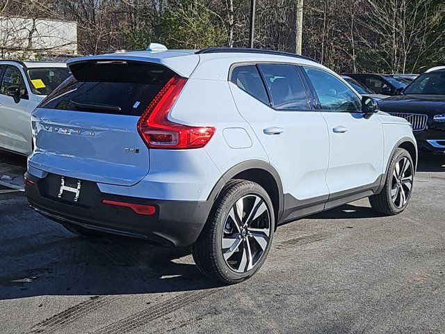 2025 Volvo XC40 Plus Dark Theme