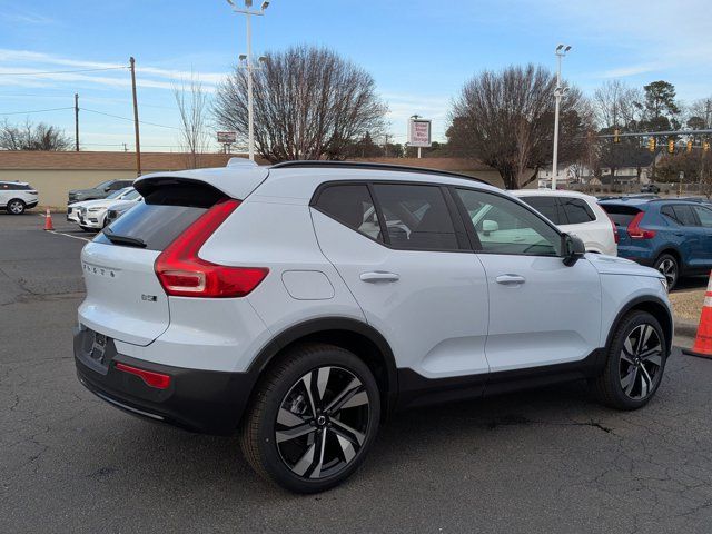 2025 Volvo XC40 Plus Dark Theme