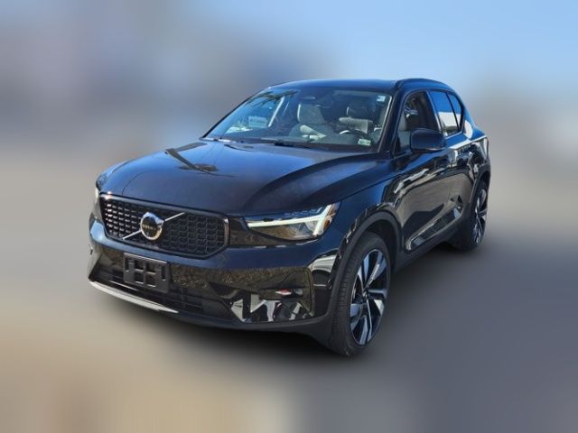 2025 Volvo XC40 Plus Dark Theme