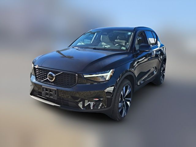 2025 Volvo XC40 Plus Dark Theme