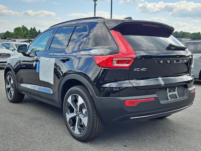 2025 Volvo XC40 Plus Dark Theme