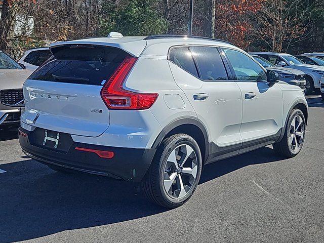 2025 Volvo XC40 Plus Dark Theme