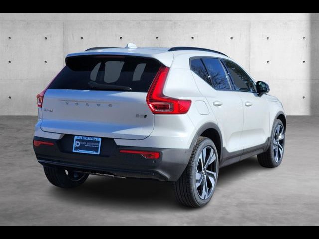 2025 Volvo XC40 Plus Dark Theme