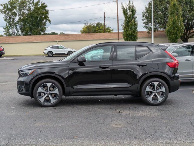 2025 Volvo XC40 Plus Dark Theme