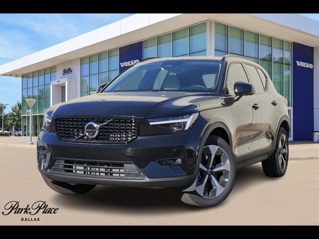 2025 Volvo XC40 Plus Dark Theme