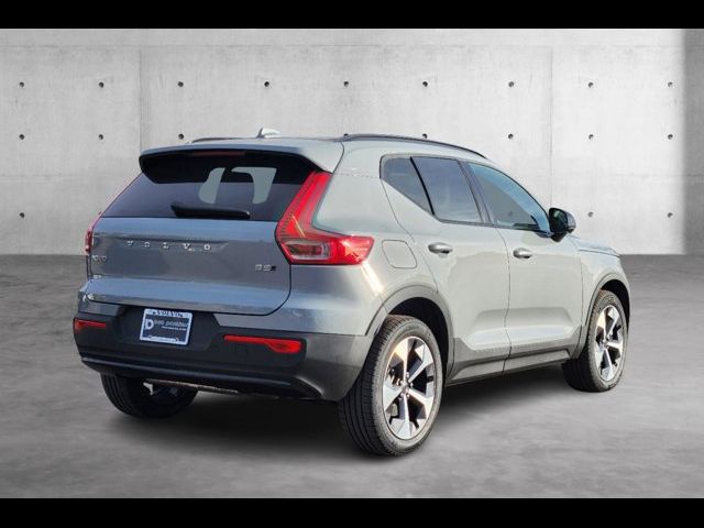 2025 Volvo XC40 Plus Dark Theme