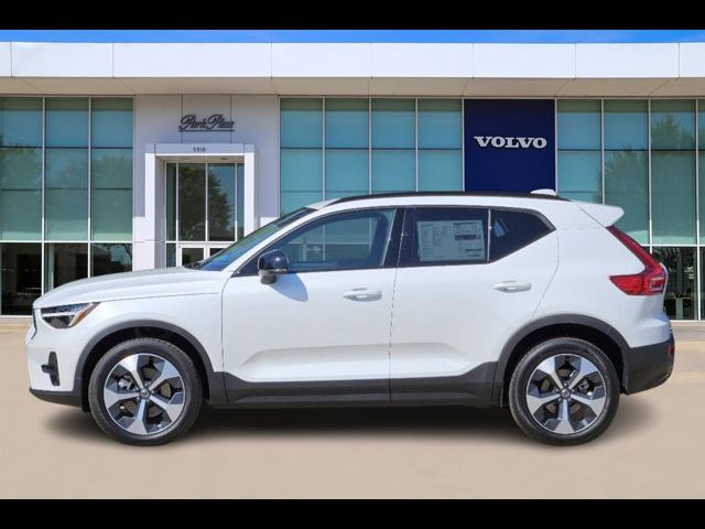 2025 Volvo XC40 Plus Dark Theme