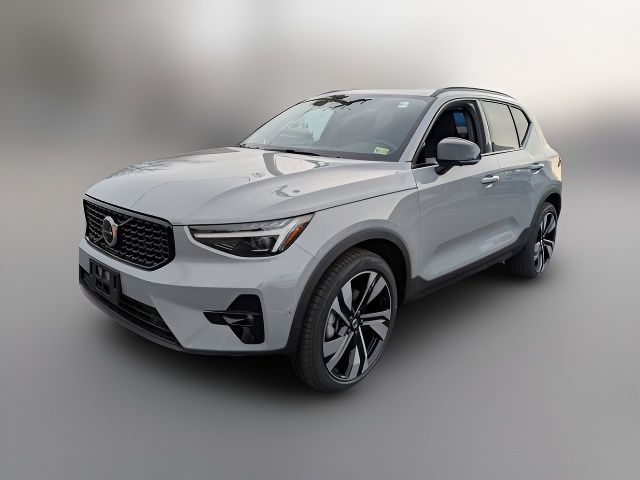 2025 Volvo XC40 Plus Dark Theme