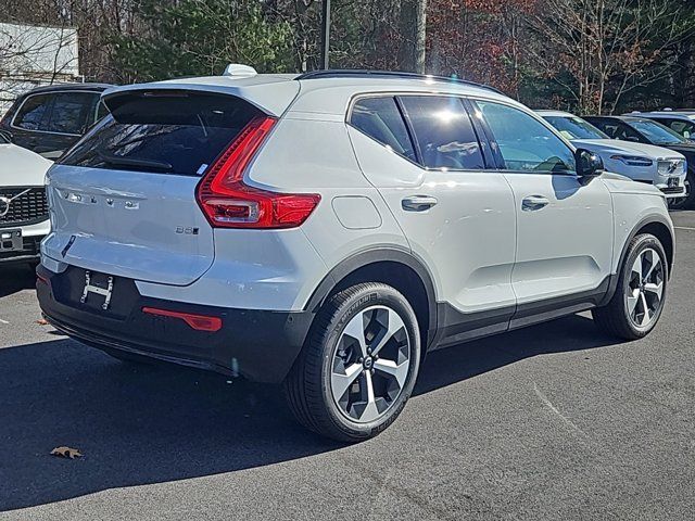 2025 Volvo XC40 Plus Dark Theme