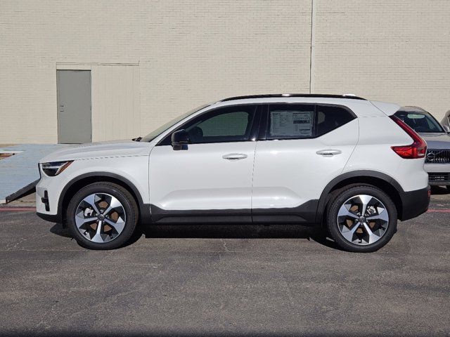 2025 Volvo XC40 Plus Dark Theme